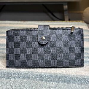Daisy Rose Designer Looking Black and Gray Checkered Wallet RFID